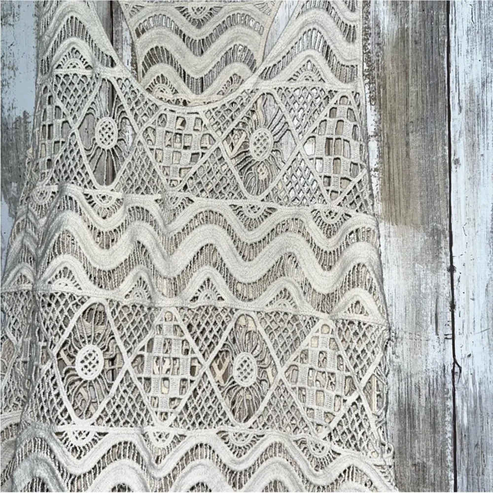 Maurices Off White Crochet Overlay Tank - Picture 3 of 5